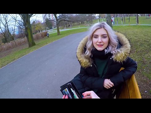 ❤️ Menelan air mani panas orang asing untuk wang - blowjob di taman oleh Eva Elfie Lucah pada ms.mrvideospornogratis.ru